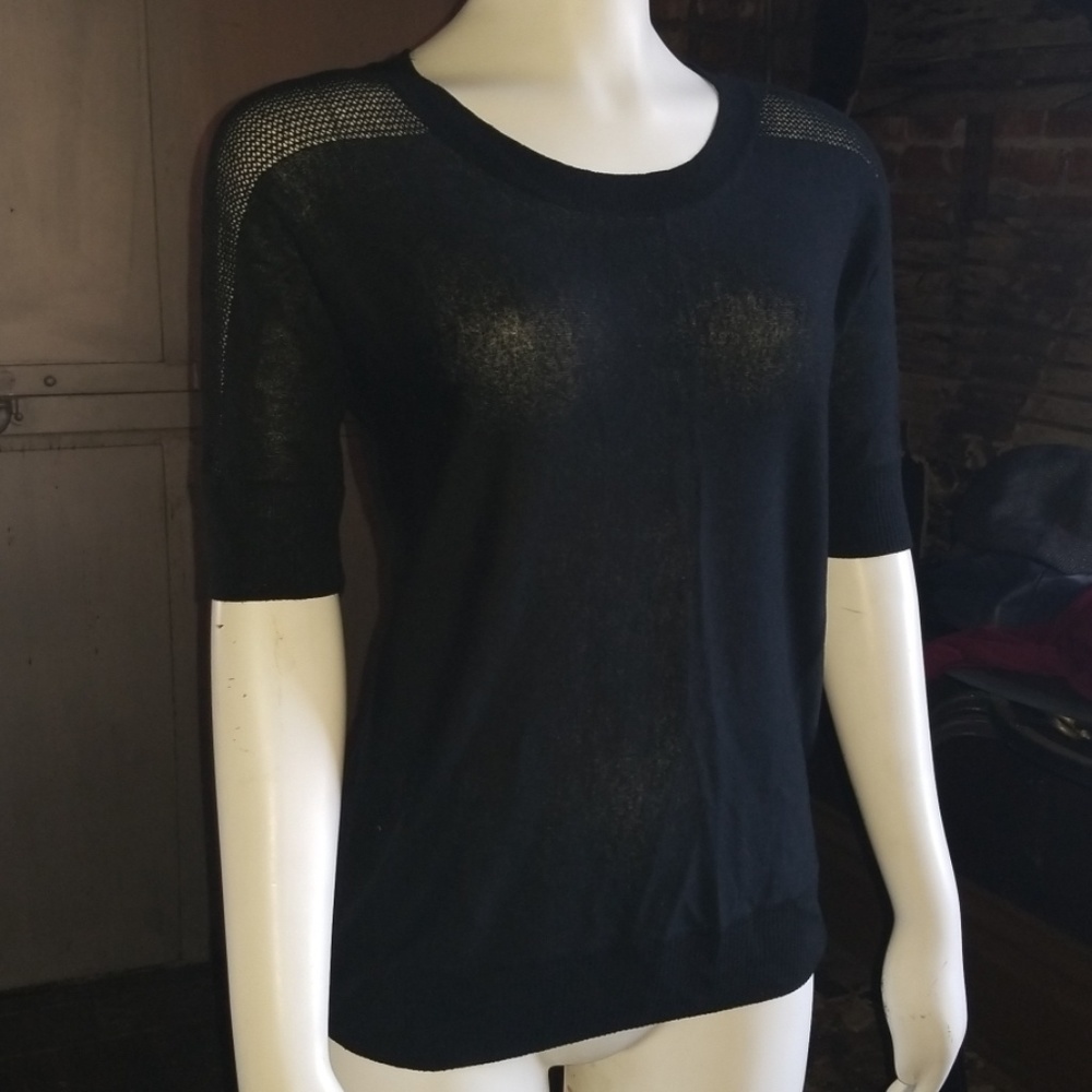 Lightweight sweater